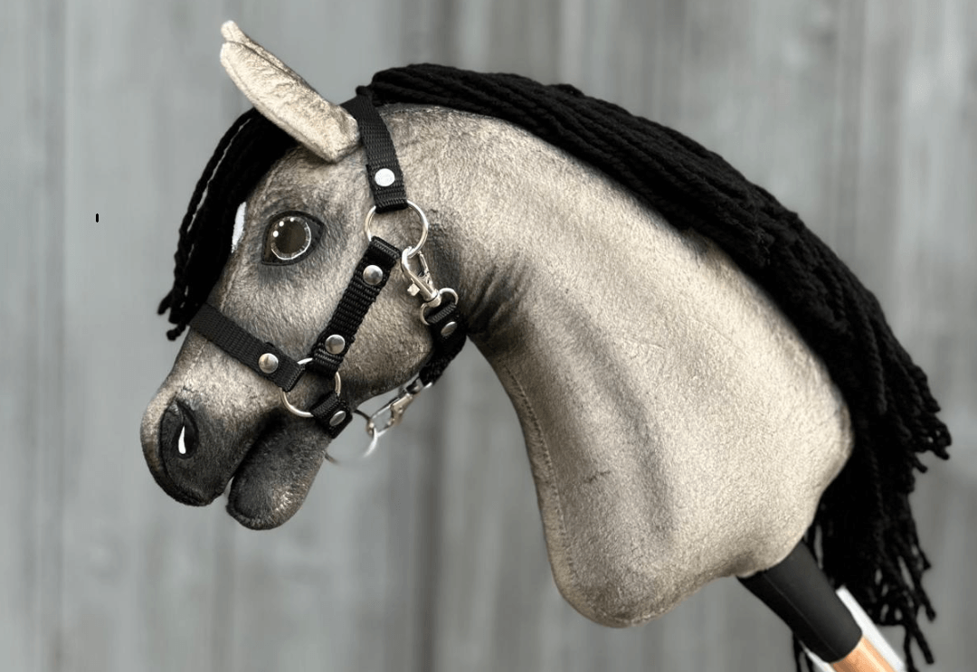 LarDen Hobby Horse Size XS with grey plush coat, black yarn mane and black halter