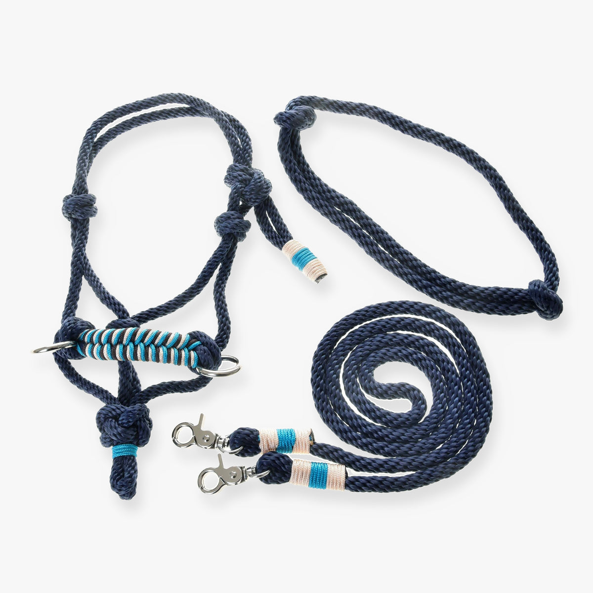 Hobby Horse repset marinblått från LarDen: marinblå repgrimma, halsring och tyglar med turkosa och krämvita flätade detaljer
