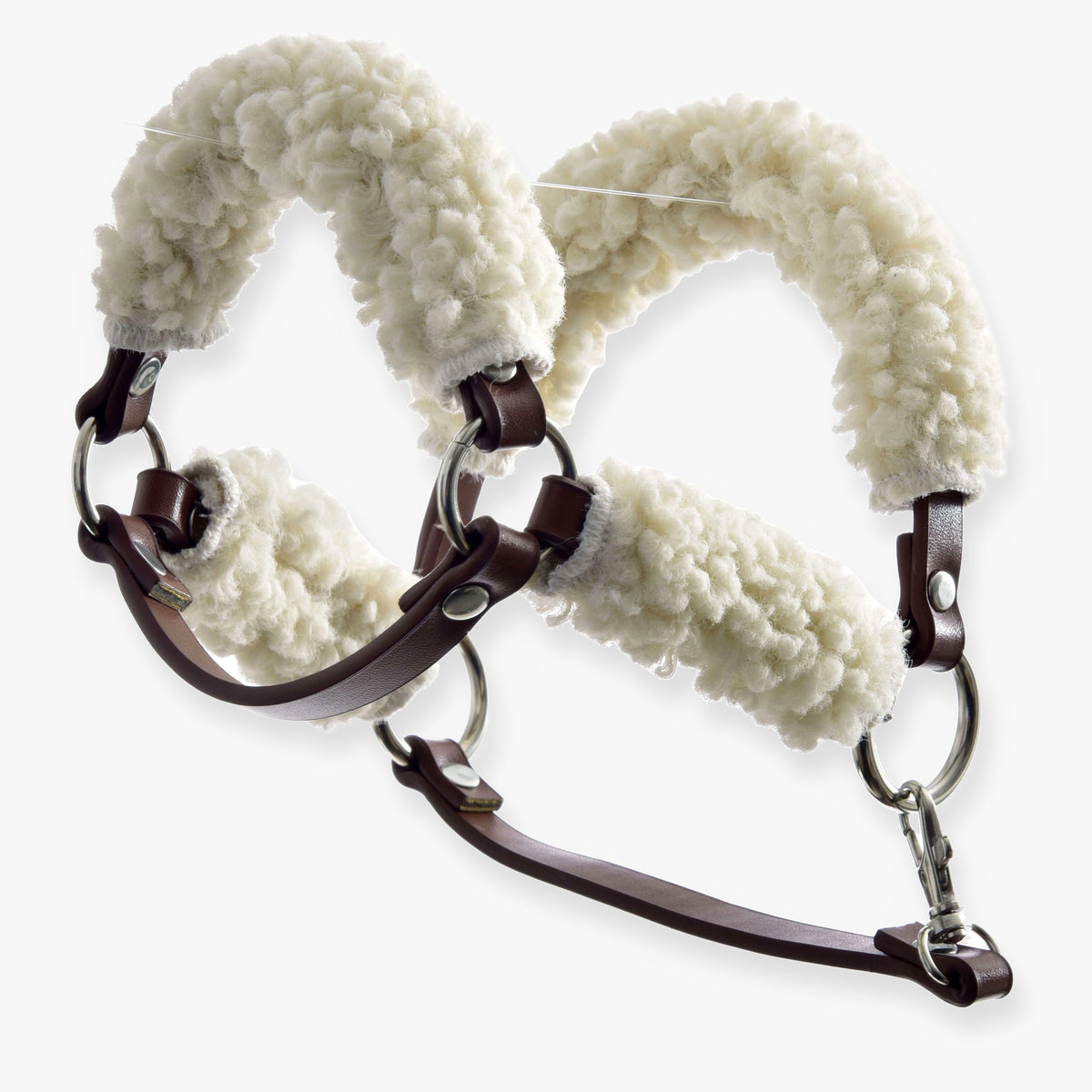 Hobby Horse brun grimma med heltäckande päls (konstläder) från LarDen, fluffig krämvit päls på nackstycket och nosremmen, silverfärgade ringar
