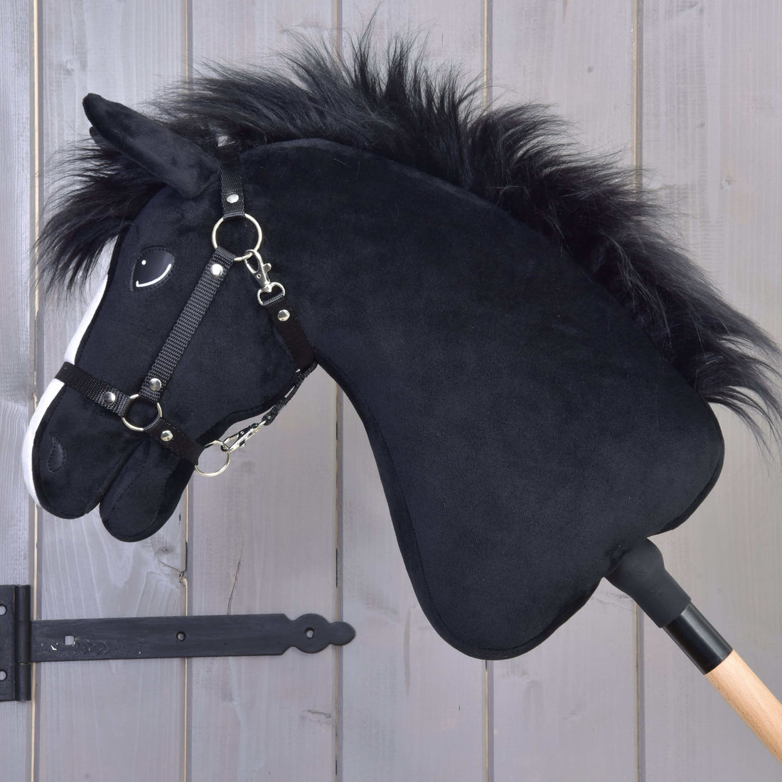 Hobby Horse Loki med svart grimma