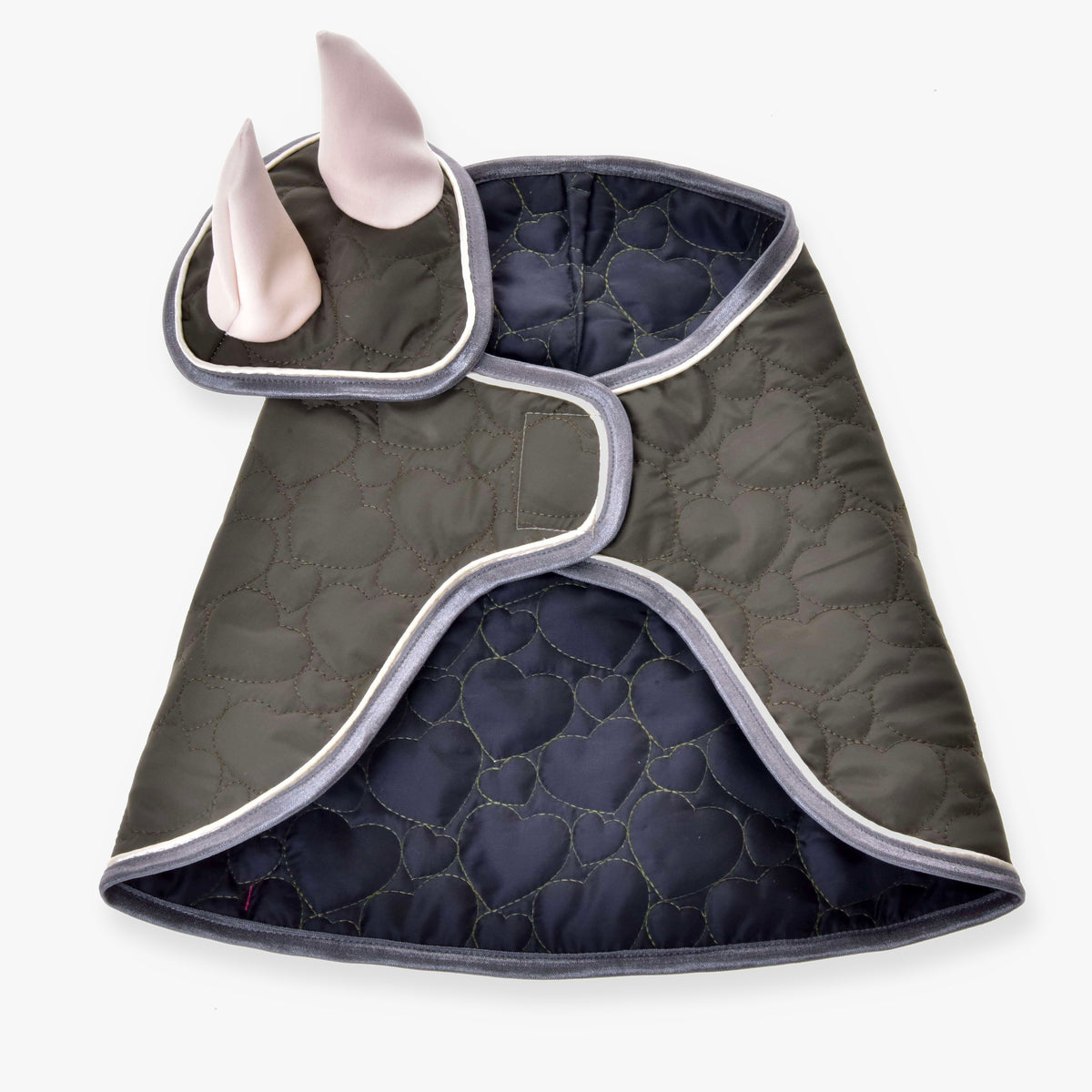 Hobby Horse Set Olivetti by LarDen: olive green heart-quilted blanket and ear bonnet with cream ears and grey trim