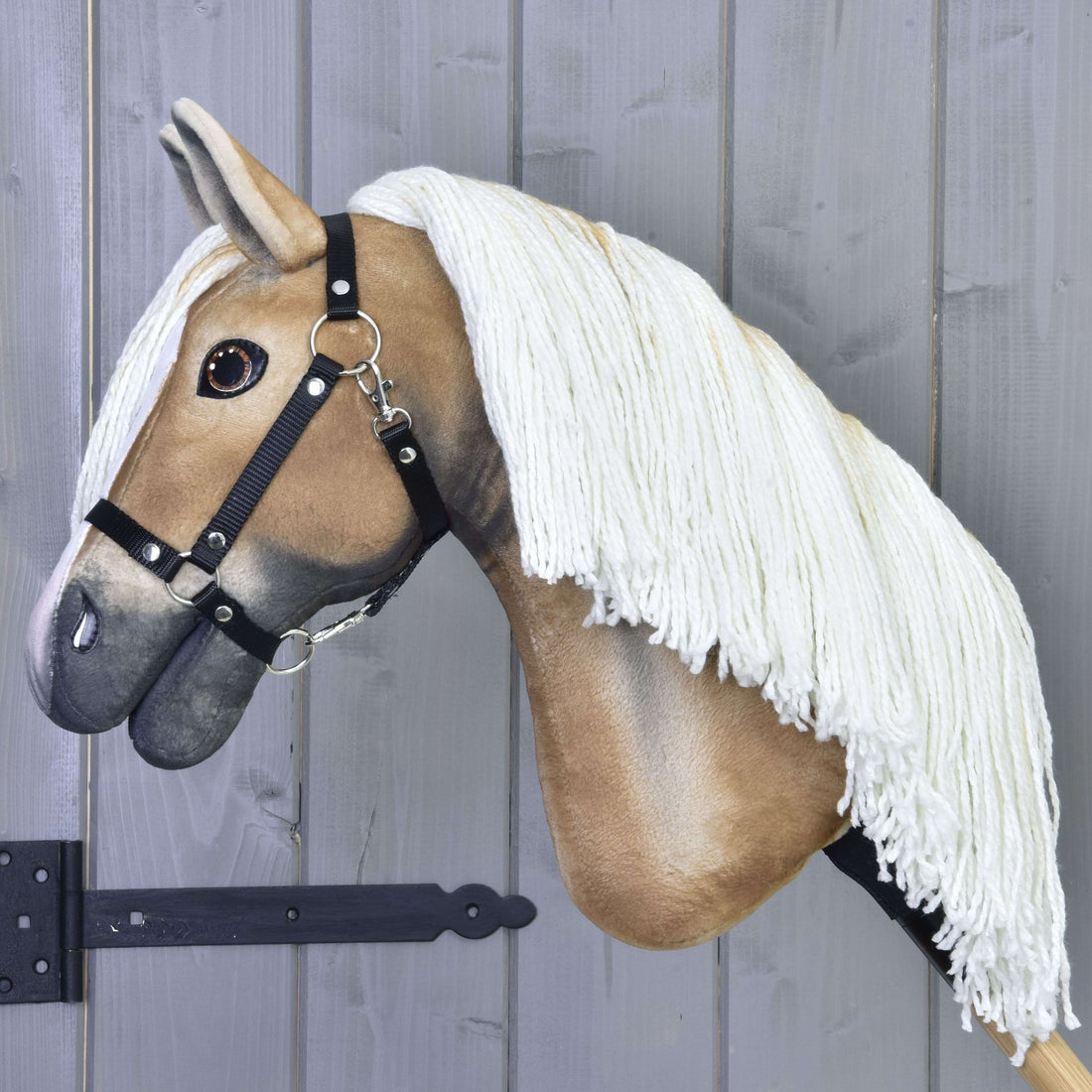 Hobby Horse Connie med svart grimma