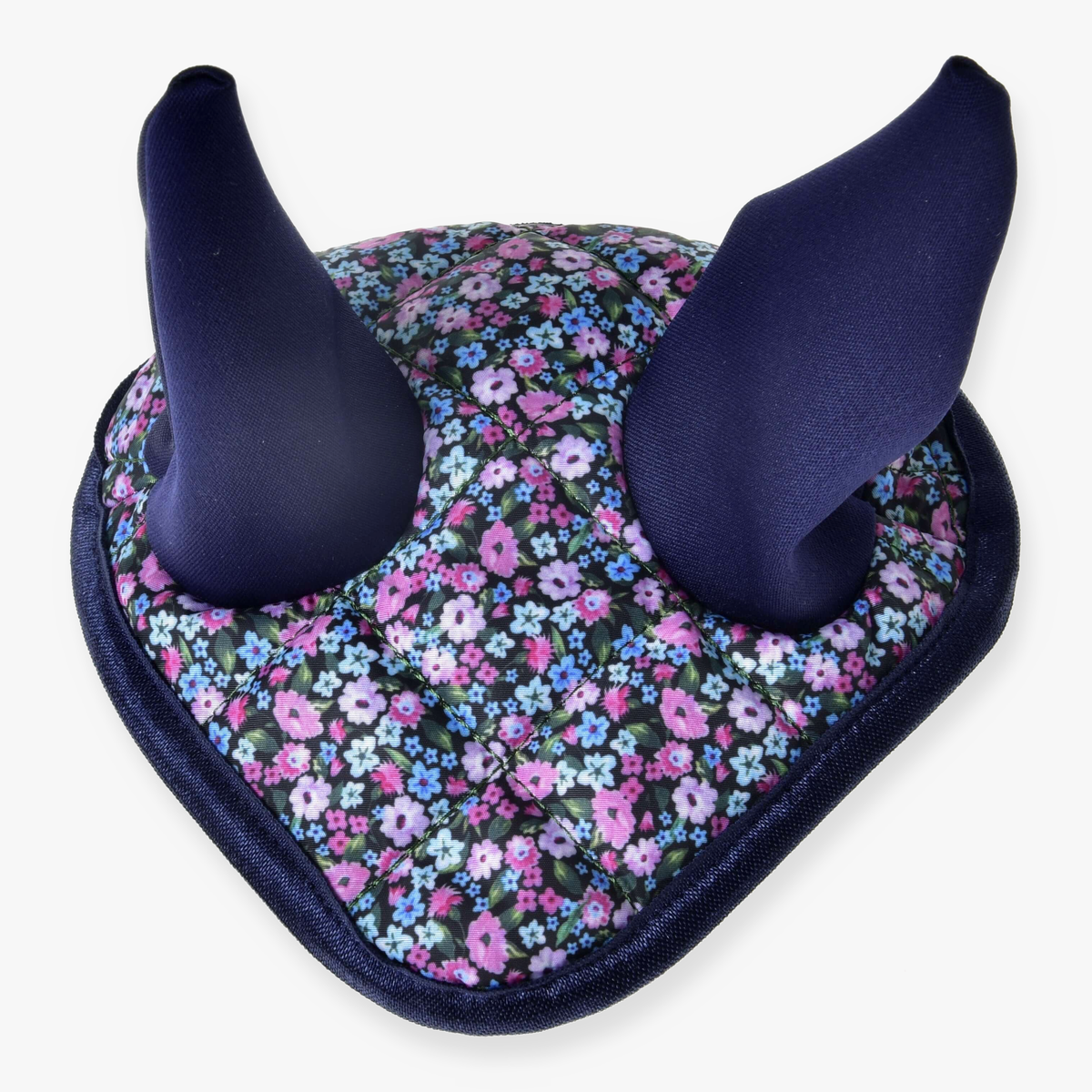 Hobby Horse flughuva Flower från LarDen med marinblå öron och quiltad ovansida med små rosa, lila och blå blommor