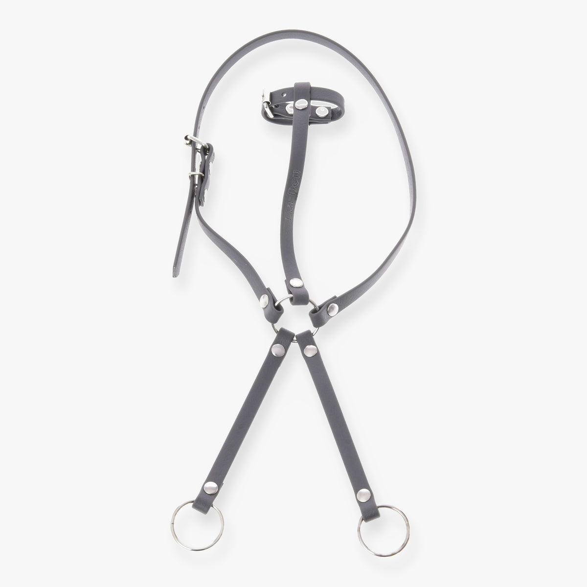 Hobby Horse martingal mörkgrå från LarDen, halsrem av grått konstläder med spänne, en mittring och två gafflar med ringar