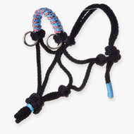 Repgrimma Summer för Hobby Horse från LarDen i svart knutat rep med blå och röd flätad nosrem och silverringar
